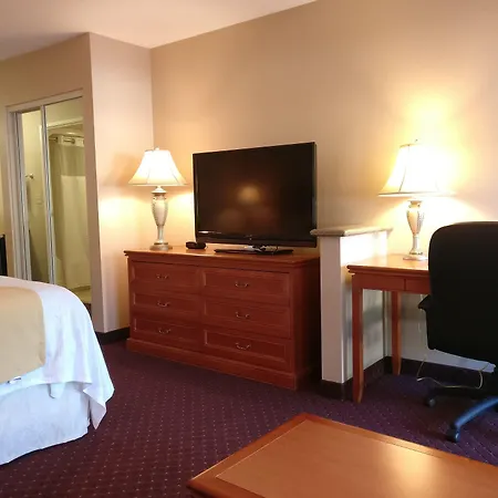 Burbank Inn And Suites-2