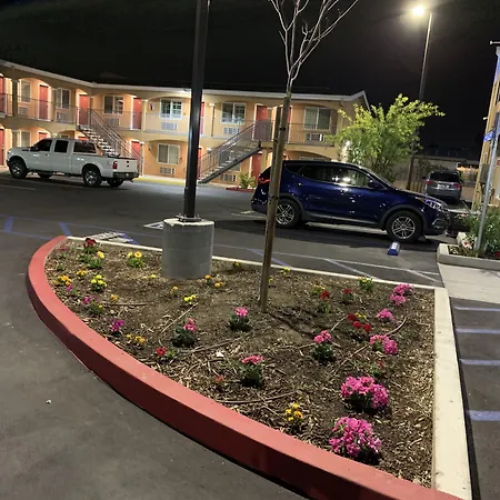 Desert Inn Motel-2