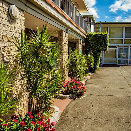 Tropicana Motel-3
