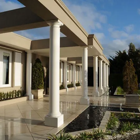 Norwood House Motel & Receptions-2
