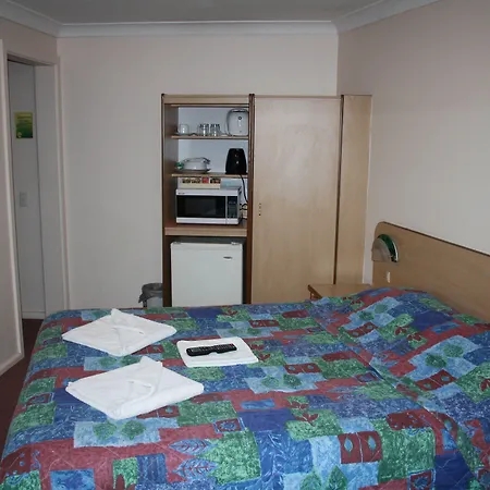 Linwood Lodge Motel-2