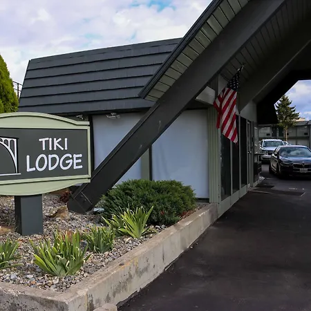 Tiki Lodge Motel-2