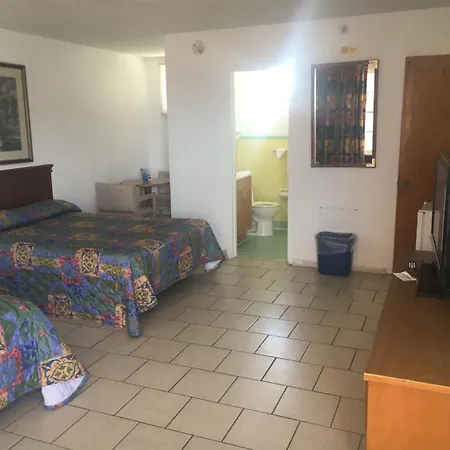 Skylark Resort Motel-2