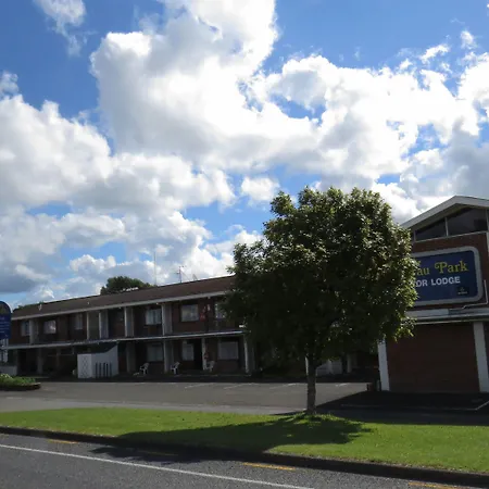 Kuirau Park Motor Lodge- Thermal Mineral Pool-2