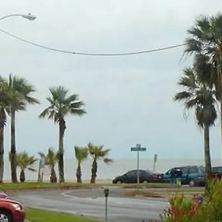 Regency Inn Motel By The Beach-2