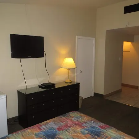Airport Motor Inn-3