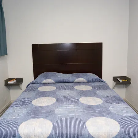 Comet Motel-2