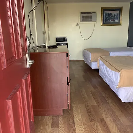 Sunset Inn (Adults Only)-2