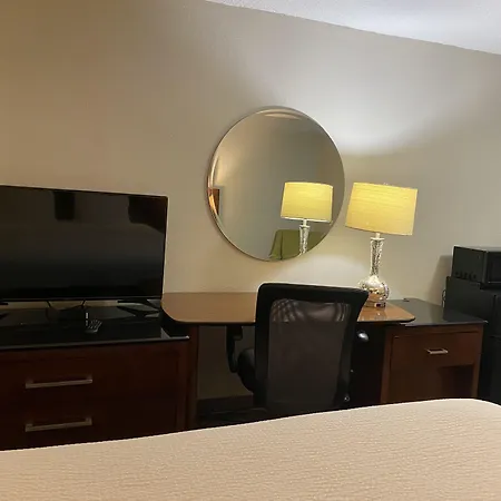Executive Inn & Suites-3