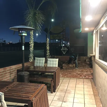 Desert Moon Motel-3