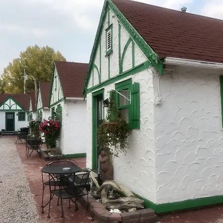 Chalet Motel-3