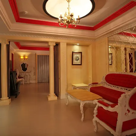 Chateau Motel-2