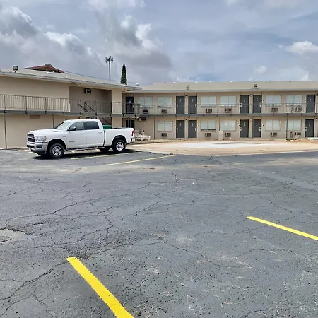 Rodeway Inn Midland South-2
