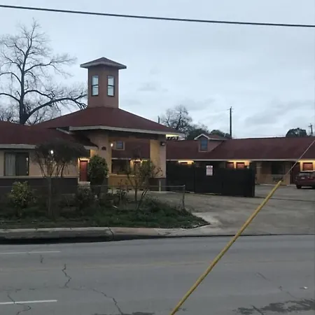 Southtown S.A. Inn-2