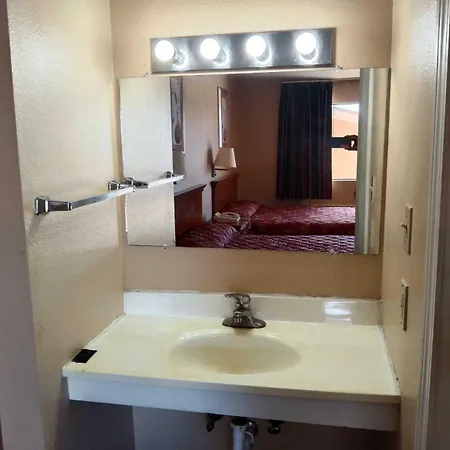 American Motel-2