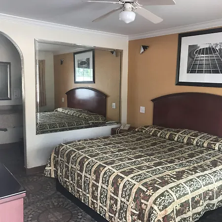 Regency Inn And Suites-3