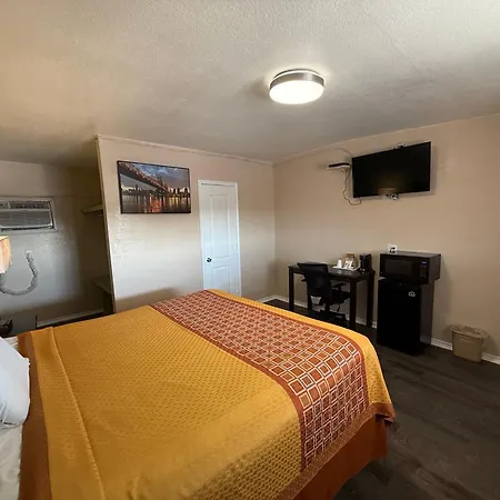 Executive Inn & Kitchenette Suites-Eagle Pass-3