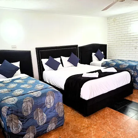 The Queenslander Motel-3