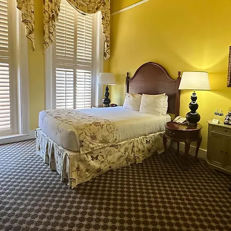 Menger Hotel-2
