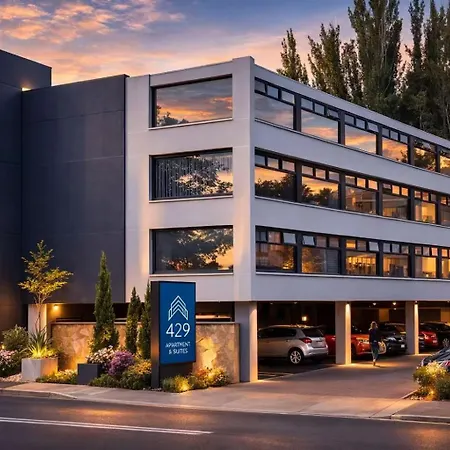 429 Apartments & Suites-3