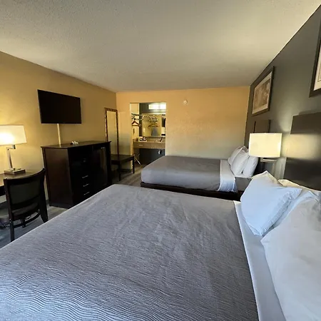 Quality Inn Kenly I-95-2
