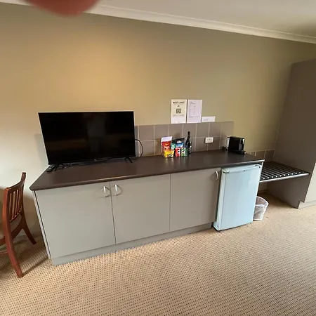 Motel Strahan-2