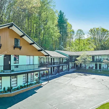 Castlewood Inn-2