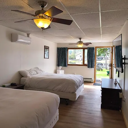Sara Placid Inn & Suites-2