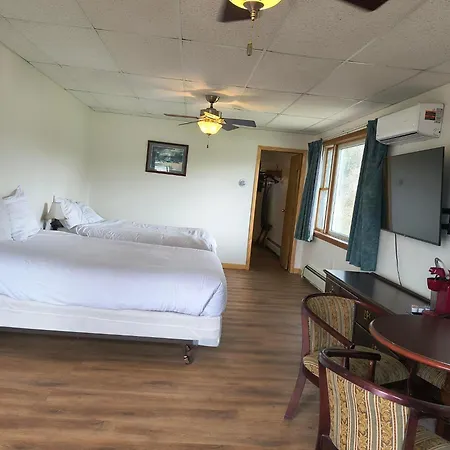 Sara Placid Inn & Suites-3