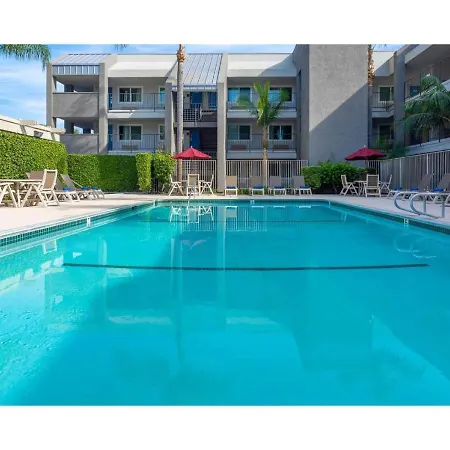 Motel 6-Anaheim, Ca - Maingate-3