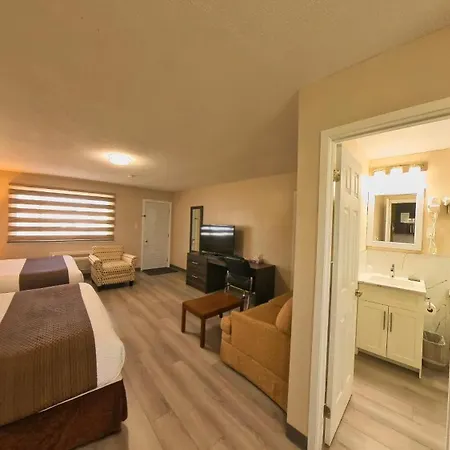 Maple Leaf Inn & Suites-3