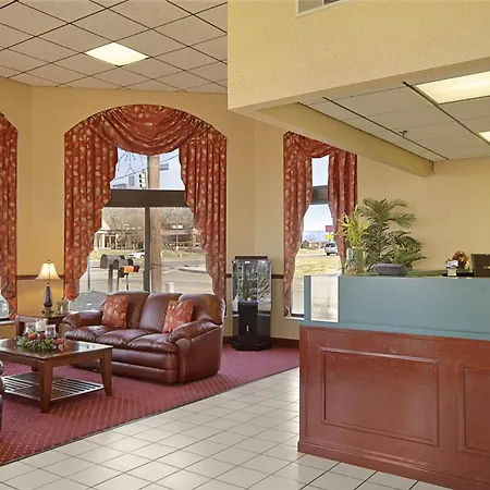 Days Inn By Wyndham Apple Valley Pigeon Forge/Sevierville-3