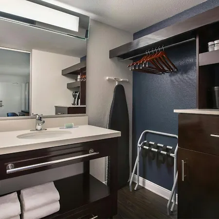 Fairfield By Marriott Anaheim Resort-2