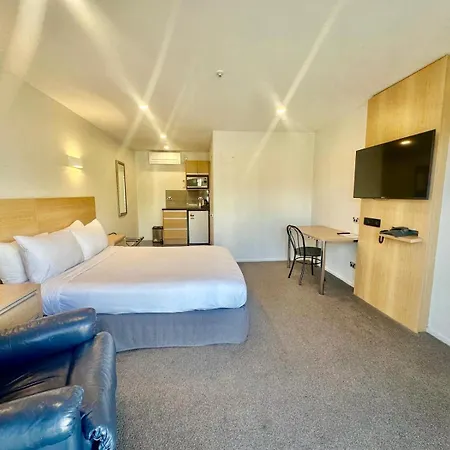 Best Western Ellerslie International Hotel-3