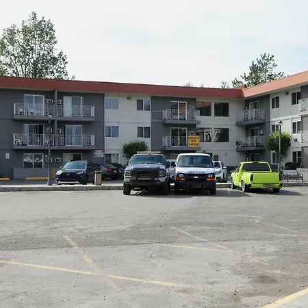 Americas Best Value Inn & Suites Anchorage Airport-3
