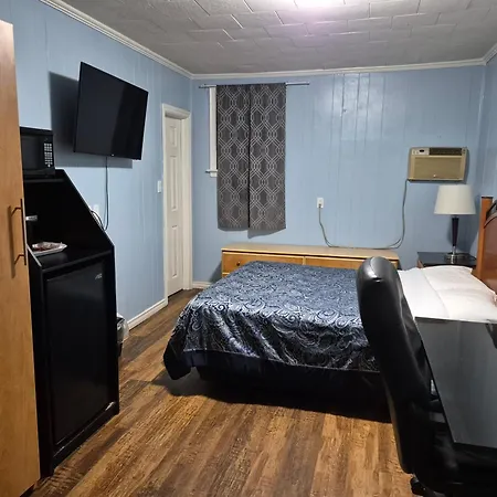 Park Side Motel-2