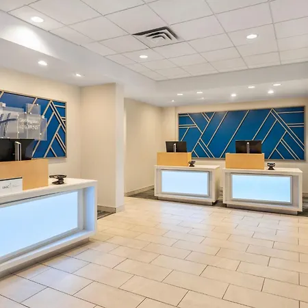Holiday Inn Express Toronto Downtown By Ihg-2
