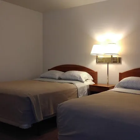 Driftwood Motel-2