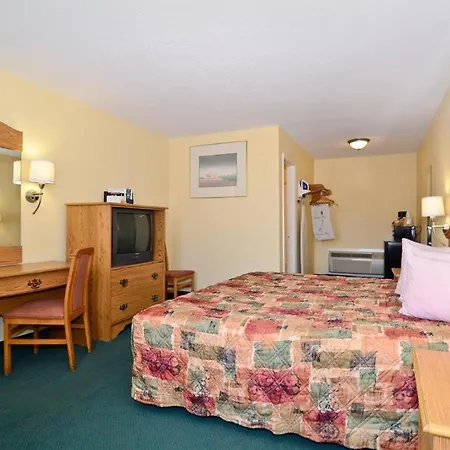 Americas Best Value Inn Alexandria-3