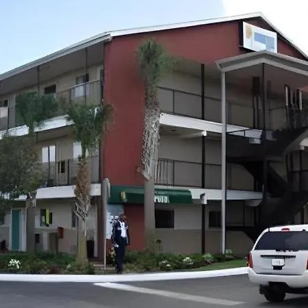 Sunstyle Suites-3