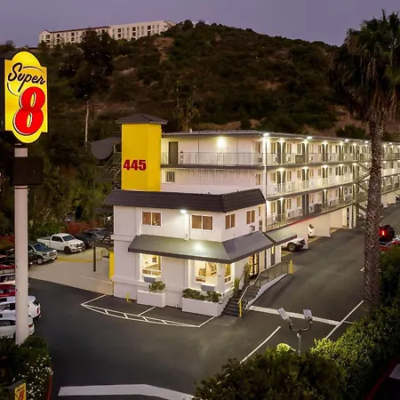 Super 8 By Wyndham San Diego Hotel Circle-3