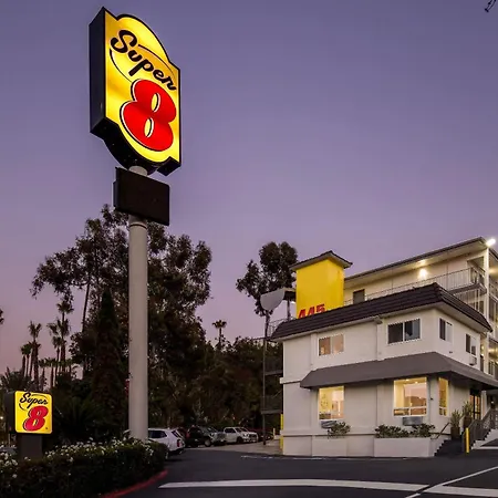 Super 8 By Wyndham San Diego Hotel Circle-2