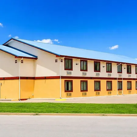 Super 8 By Wyndham Champaign-2