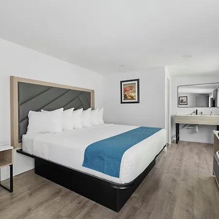 Schooner Bay Motor Inn-2