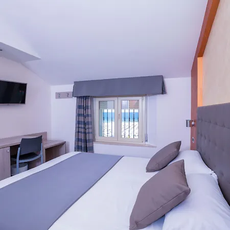 Hotel Gabbiano-2