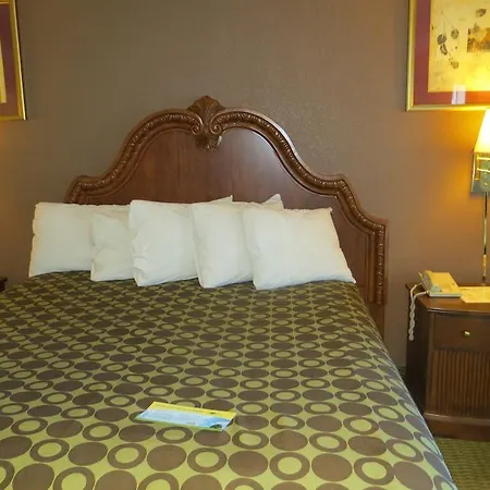 American Inn Stockton-2