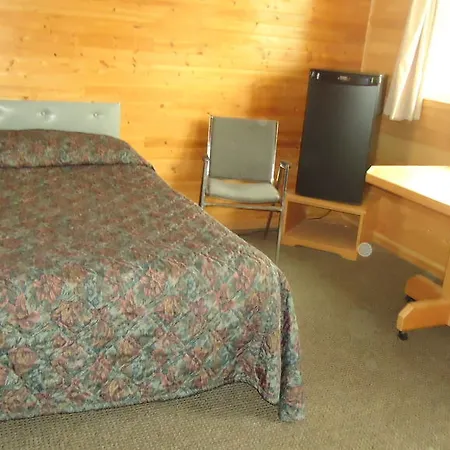 Dreamland Motel-3