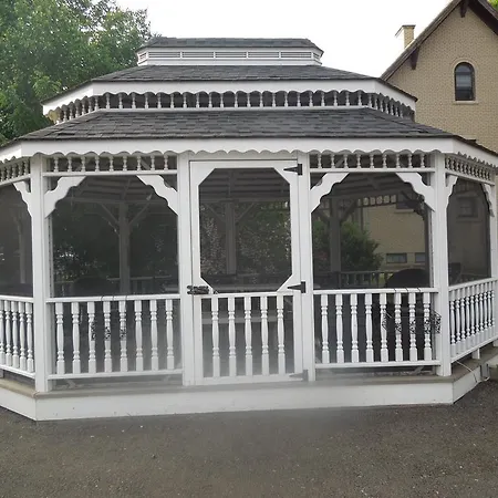 Seneca Clipper Inn-2