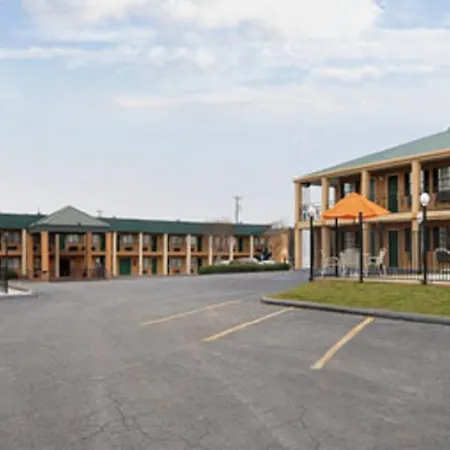 Days Inn By Wyndham Natchitoches-2