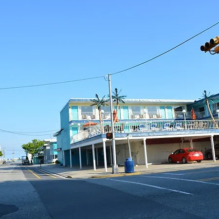 Royal Court Motel-3